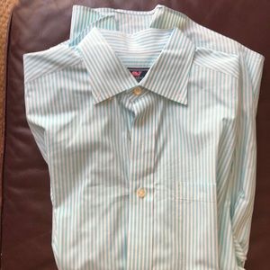 ineyard Vines Murray Shirt Medium lightly used